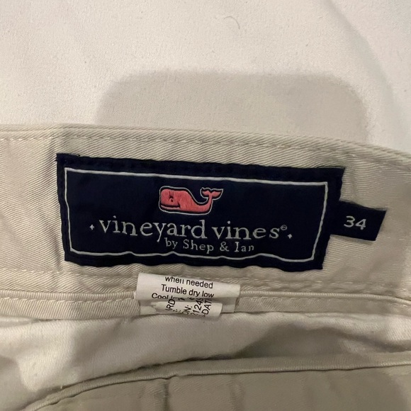 Vineyard Vines Shorts - Picture 2 of 2